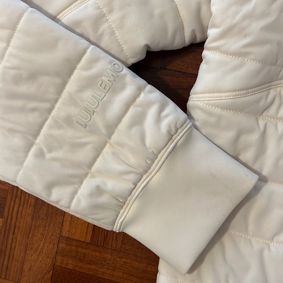 Lululemon White Pullover sz 2 - Picture 6 of 8